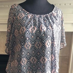 AB Studio Blouse Size L Women's Geometric Design Short Sleeve =L